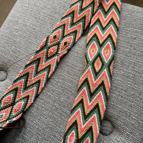 Knit Bucket Crossbody / Should Bag - Picture 6 of 6